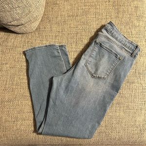 OLD NAVY HIGH RISE STRAIGHT JEAN